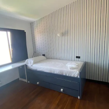 Beachfront House Villa *