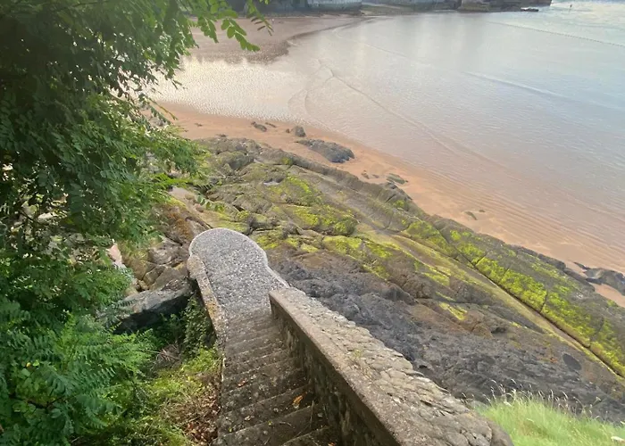 Beachfront House Вилла *