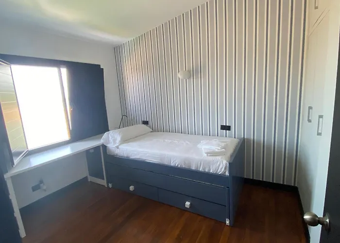 Beachfront House Вилла *